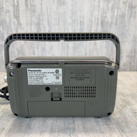 Panasonic RF-2400D Am/FM Radio  Silver/Grey - Tested & Working Very Nice - Picture 6 of 9